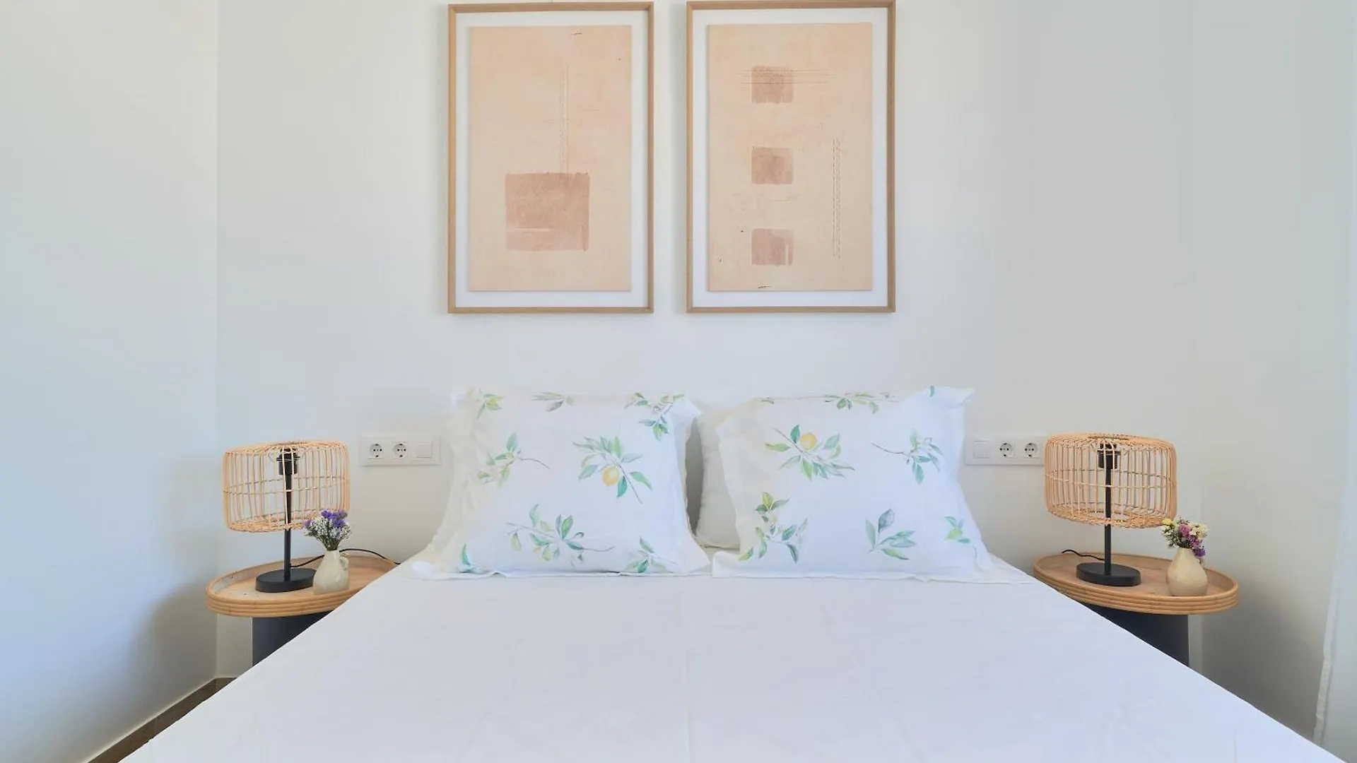 Διαμέρισμα Luminoso Apartamento En Primera Linea De Playa En Εστεπόνα
